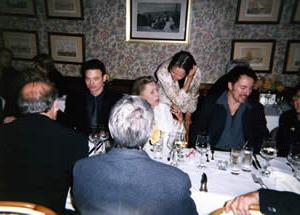 1998年3月在纽约萨格港举行的晚宴上，
